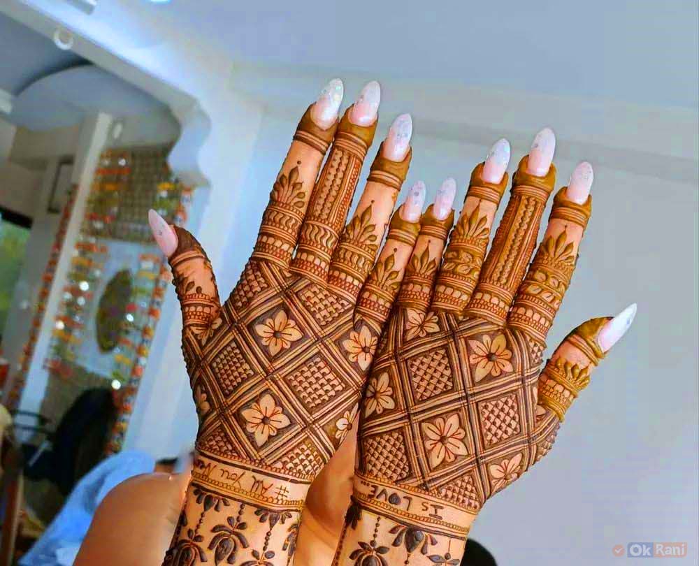 Back Hand Lace Mehndi Designs